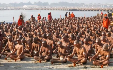 साधना और श्रद्धा: 5,000 नागा साधुओं का संगम घाट पर अनुष्ठान, किया खुद का पिंडदान