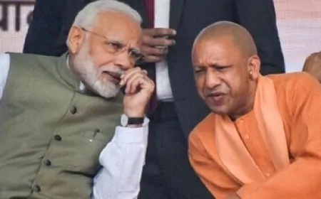 महाकुंभ में आग की घटना को लेकर PM मोदी ने CM योगी से की फोन पर बात