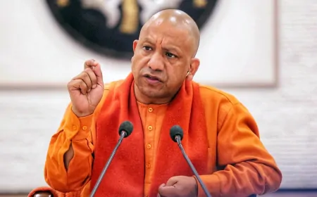 Mahakumbh 2025: सीएम योगी ने की उच्च स्तरीय बैठक, सुरक्षा और व्यवस्थाओं पर दिए ये निर्देश