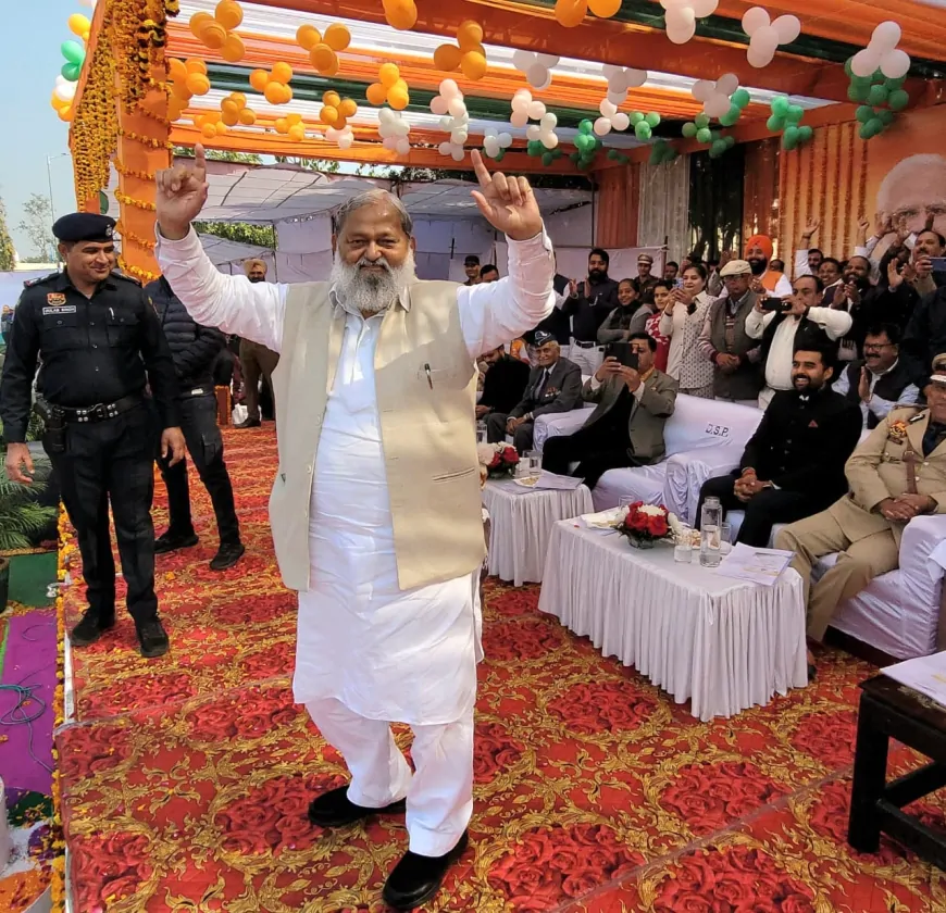 गणतंत्र दिवस पर डेढ़ साल की नातिन के साथ जमकर थिरके अनिल विज