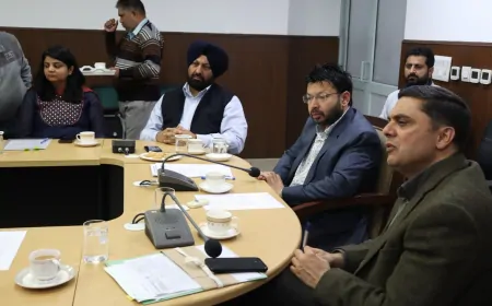 बुड्ढा दरिया सफाई अभियान तेज़, निकाय मंत्री डॉ. रवजोत सिंह ने दिए सख्त निर्देश