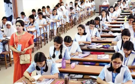 CBSE की आज से  10वीं-12वीं बोर्ड परीक्षा, एग्जाम सेंटर पर भूलकर भी साथ न लेकर जाएं ये चीज