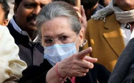 कांग्रेस नेता सोनिया गांधी की तबीयत बिगड़ी,  दिल्ली के सर गंगाराम अस्पताल में कराया गया भर्ती