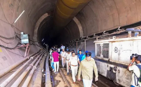 Telangana Tunnel Collapse: सुरंग दुर्घटना, 16 घंटे से ज्यादा का रेस्क्यू, 30 घंटे से फंसे हैं 8 मजदूर
