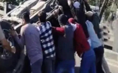 जालंधर में बस ने थार को मारी जबरदस्त टक्कर, बाल-बाल बचा थार सवार 