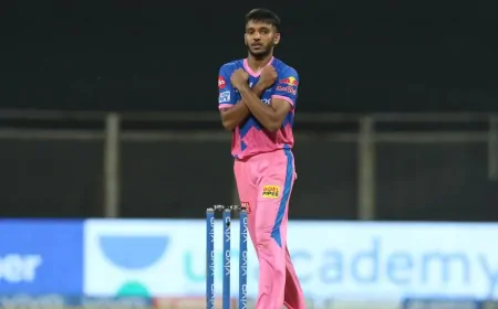 कौन हैं चेतन सकारिया जिन्हें KKR ने उमरान मलिक की जगह टीम में किया शामिल 