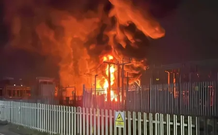 हीथ्रो एयरपोर्ट ठप! पावर स्टेशन में आग लगने से 1,300 से ज्यादा उड़ानें रद्द