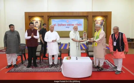 PM मोदी का संघ मुख्यालय का पहला दौरा, बोले- RSS अमर संस्कृति का वट वृक्ष