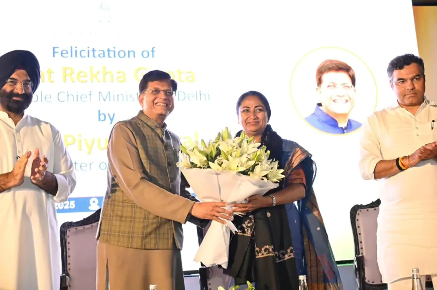 CM रेखा गुप्ता को कॉमर्स भवन में आयोजित कार्यक्रम में  केंद्रीय मंत्री पीयूष गोयल ने किया सम्मानित
