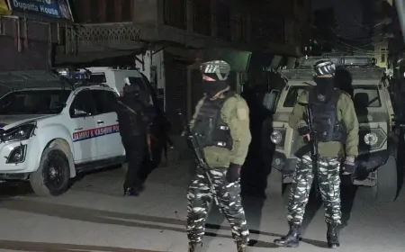 कठुआ में सुरक्षाबलों और आतंकियों के बीच मुठभेड़, एक आतंकी के मारे जाने की सूचना