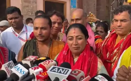 CM रेखा गुप्ता ने मंदिर में की पूजा-अर्चना, श्री जग्गनाथ मंदिर में की पूजा-अर्चना