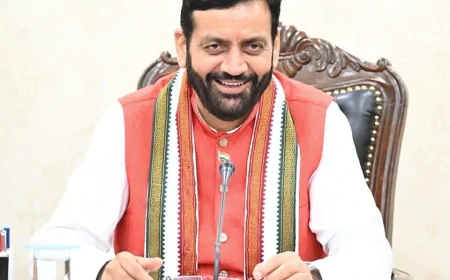 प्राचीन चंडी माता मंदिर पहुंचे CM सैनी,  पूर्व स्पीकर ज्ञानचंद गुप्ता भी रहे मौजूद