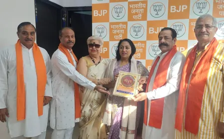 आर्य समाज स्थापना दिवस पर कार्यक्रम का आयोजन, दिल्ली CM रेखा गुप्ता हुईं शामिल