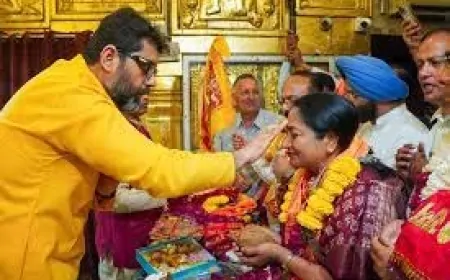 देशभर में हनुमान जन्मोत्सव का उत्साह, दिल्ली CM रेखा गुप्ता ने की पूजा-अर्चना