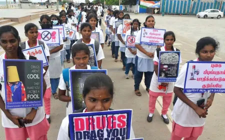 स्कूली छात्रों ने नशे के खिलाफ निकाली रैली, DC अमरप्रीत कौर ने स्कूली छात्राओं का बढ़ाया मनोबल