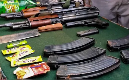 बारामूला में 2 आतंकी ढेर, पास से मिली पाकिस्तानी करेंसी और चॉकलेट 