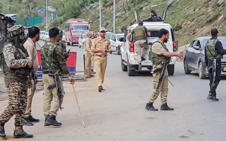 J&K पुलिस का एलान : आतंकियों की सूचना देने वालों को मिलेगा 20 लाख का इनाम