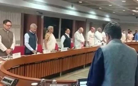पहलगाम आतंकी हमले पर सर्वदलीय बैठक, रखा गया दो मिनट का मौन