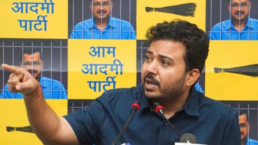 AAP नेता दुर्गेश पाठक के घर CBI की रेड, विदेशी फंडिंग मामले में CBI की जांच!