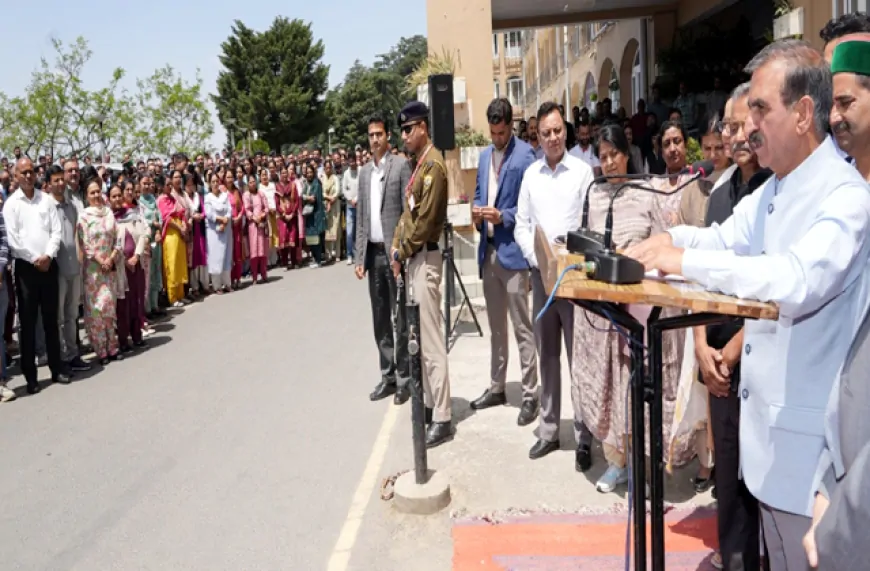 पहलगाम हमले में मारे गए लोगों के लिए सचिवालय में रखी गई शोक सभा, दो मिनट का रखा मौन