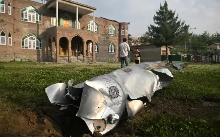 POK के पंपोर में गिरा फाइटर जेट! पूर्व IAF अफसर बोले- JF-17 हो सकता है