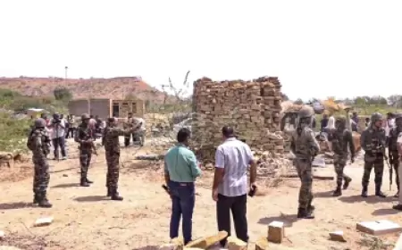 भारत-पाक के बीच युद्ध जैसे हालात, जैसलमेर में रहेगा 12 घंटे का ब्लैकआउट 