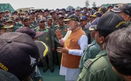 अचानक आदमपुर एयरबेस पहुंचे PM मोदी, इसी एयरबेस को तबाह करने का पाकिस्तान ने किया था दावा