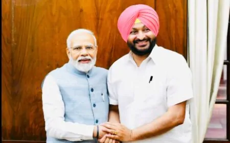 केंद्रीय राज्य मंत्री रवनीत सिंह बिट्टू ने की मुलाकात, पंजाब के विकास और राजनीतिक हालात पर की चर्चा