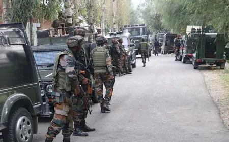 किश्तवाड़ में सुरक्षाबलों और आतंकियों के बीच मुठभेड़,  सुरक्षाबलों ने 2 आतंकियों को किया ढेर