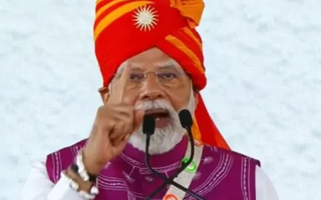 जो कोई हमारी बहनों के सिंदूर को मिटाएगा, वह खुद भी मिटने के लिए रहे तैयार - PM मोदी 