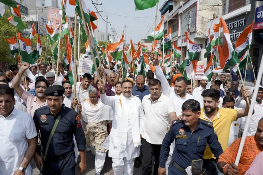 सेना के सम्मान में निकाली गई तिरंगा यात्रा, विधानसभा स्पीकर हरविंदर कल्याण ने किया नेतृत्व