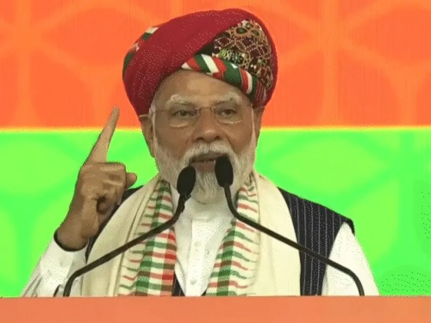 PM मोदी के गुजरात दौरे के दूसरा दिन, आज गांधीनगर में रोड शो करेंगे PM मोदी
