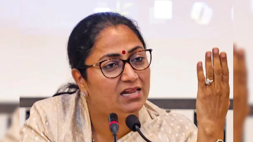 LNJP अस्पताल में CM रेखा गुप्ता ने कई योजनाओं का किया शुभारंभ