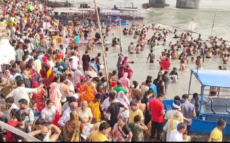 ज्येष्ठ पूर्णिमा के अवसर पर हरिद्वार-प्रयागराज में श्रद्धालुओं ने किया पवित्र स्नान