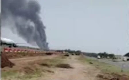 लंदन जा रहा एयर इंडिया का विमान हुआ क्रैश, कई यात्रियों की मौत की आशंका 