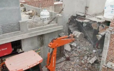 पंजाब सरकार का ‘युद्ध-नशे के विरुद्ध’ अभियान, नशा तस्करों के घरों पर चला बुलडोजर  