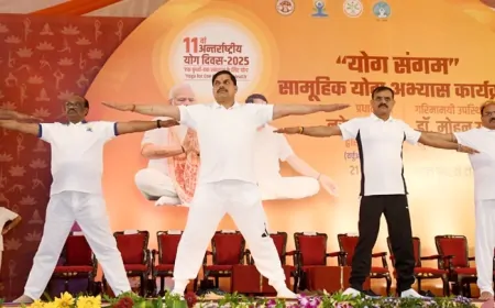 मध्य प्रदेश के CM मोहन यादव ने भोपाल अटल पथ पर किया योग