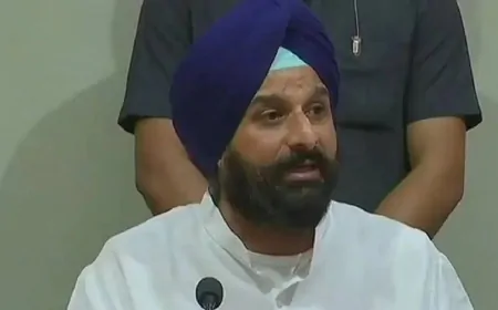 अकाली नेता बिक्रम मजीठिया को मोहाली कोर्ट में किया गया पेश, 7 दिन की विजिलेंस रिमांड पर भेजा