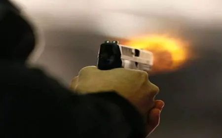 टेंपो में आगे की सीट को लेकर हुआ विवाद, बेटे ने पिता की गोली मारकर की हत्या