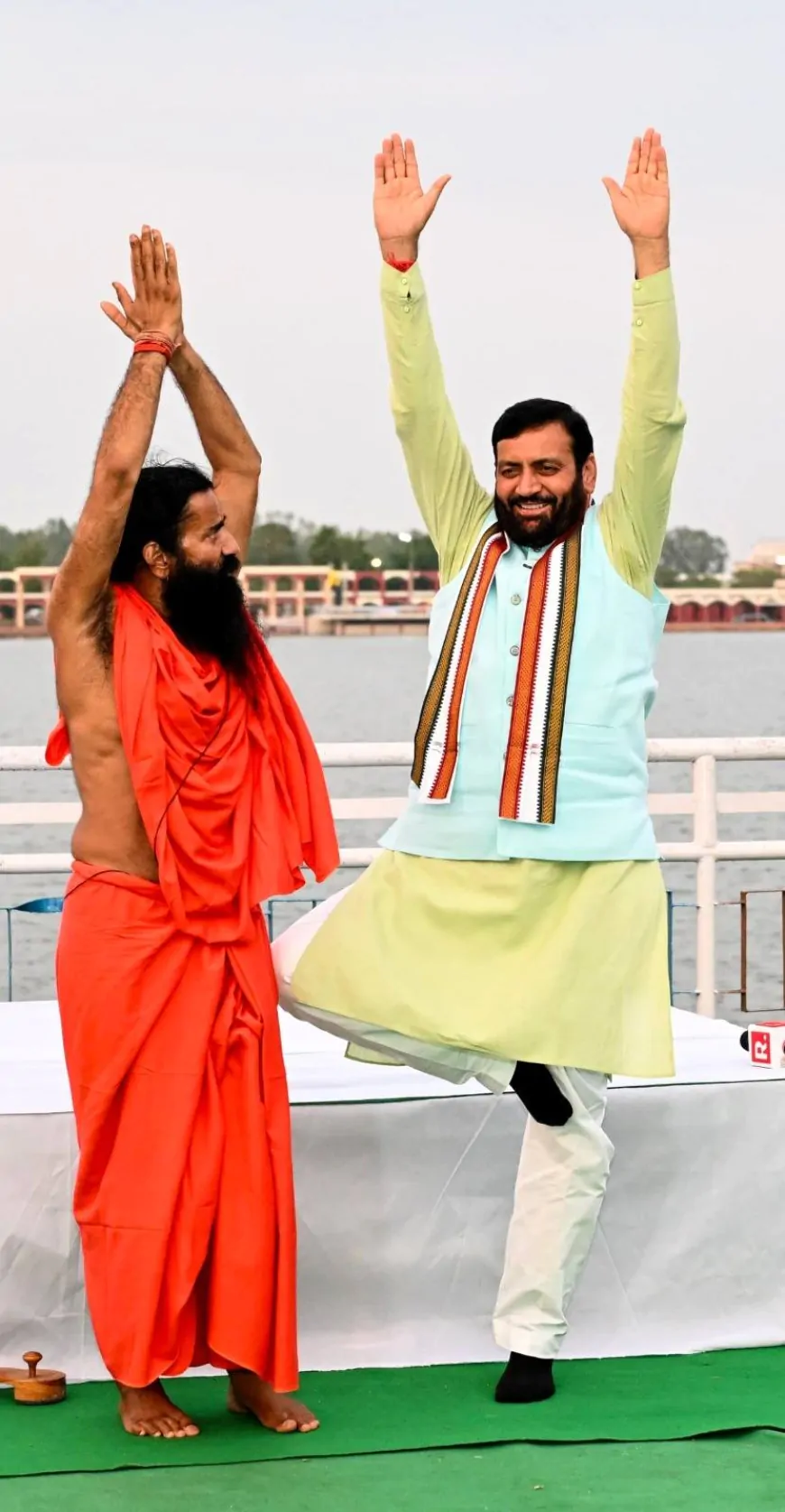 अंतर्राष्ट्रीय योग दिवस पर कुरुक्षेत्र में कार्यक्रम, CM  नायब सिंह सैनी ने किया योग,  योग गुरु बाबा रामदेव भी साथ रहे मौजूद