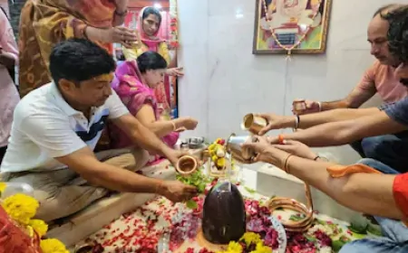 सावन का पहला सोमवार आज, देशभर के मंदिरों में उमड़ा श्रद्धालुओं का तांता