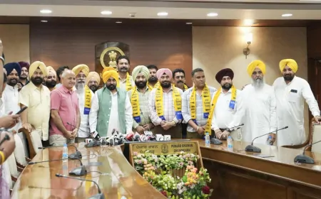 शिरोमणि अकाली दल छोड़ AAP में शामिल हुए हरमीत संधू, पंजाब CM मान और मनीष सिसोदिया ने दिलाई सदस्यता