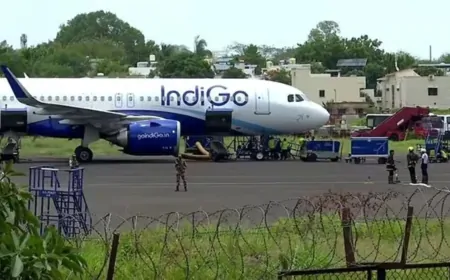 IndiGo Delhi to Goa flight: मुंबई में दिल्ली-गोवा इंडिगो विमान की इमरजेंसी लैंडिंग