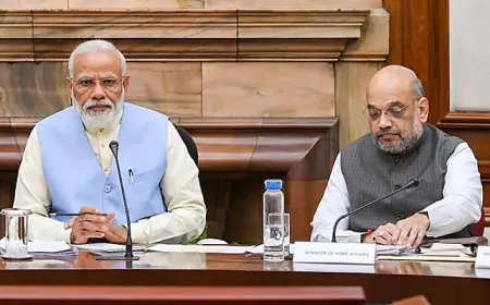 PM Modi-Amit Shah Meeting: संसद में प्रधानमंत्री नरेंद्र मोदी और गृह मंत्री शाह बीच हुई मुलाकात