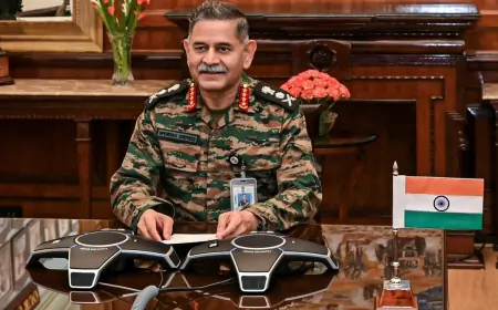 सेना प्रमुख ने कारगिल के शहीदों को दी श्रद्धांजलि, ‘ऑपरेशन सिंदूर’ का भी किया जिक्र