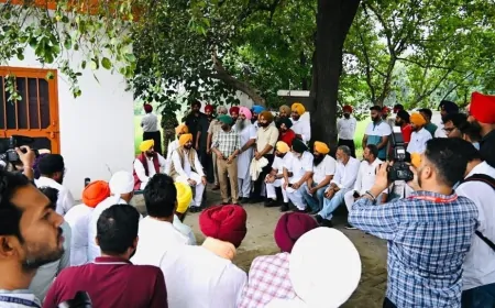 लुधियाना के गांव में किसानों से मिले CM मान, खेतों में किसानों से  की बातचीत