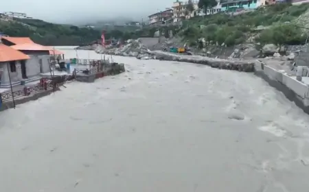 उत्तराखंड में बारिश का कहर जारी, चमोली में अलकनंदा नदी का बढ़ा जलस्तर