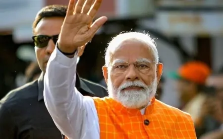 PM मोदी ने वाराणसी में 2200 करोड़ की परियोजनाओं का किया शुभारंभ