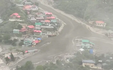 धराली में बादल फटने से मची भारी तबाही, PM मोदी ने जताया दुख