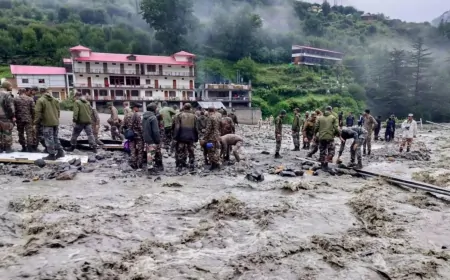 धराली में आज भी जारी है रेस्क्यू ऑपरेशन, अब तक 600 से ज्यादा लोगों का रेस्क्यू किया गया